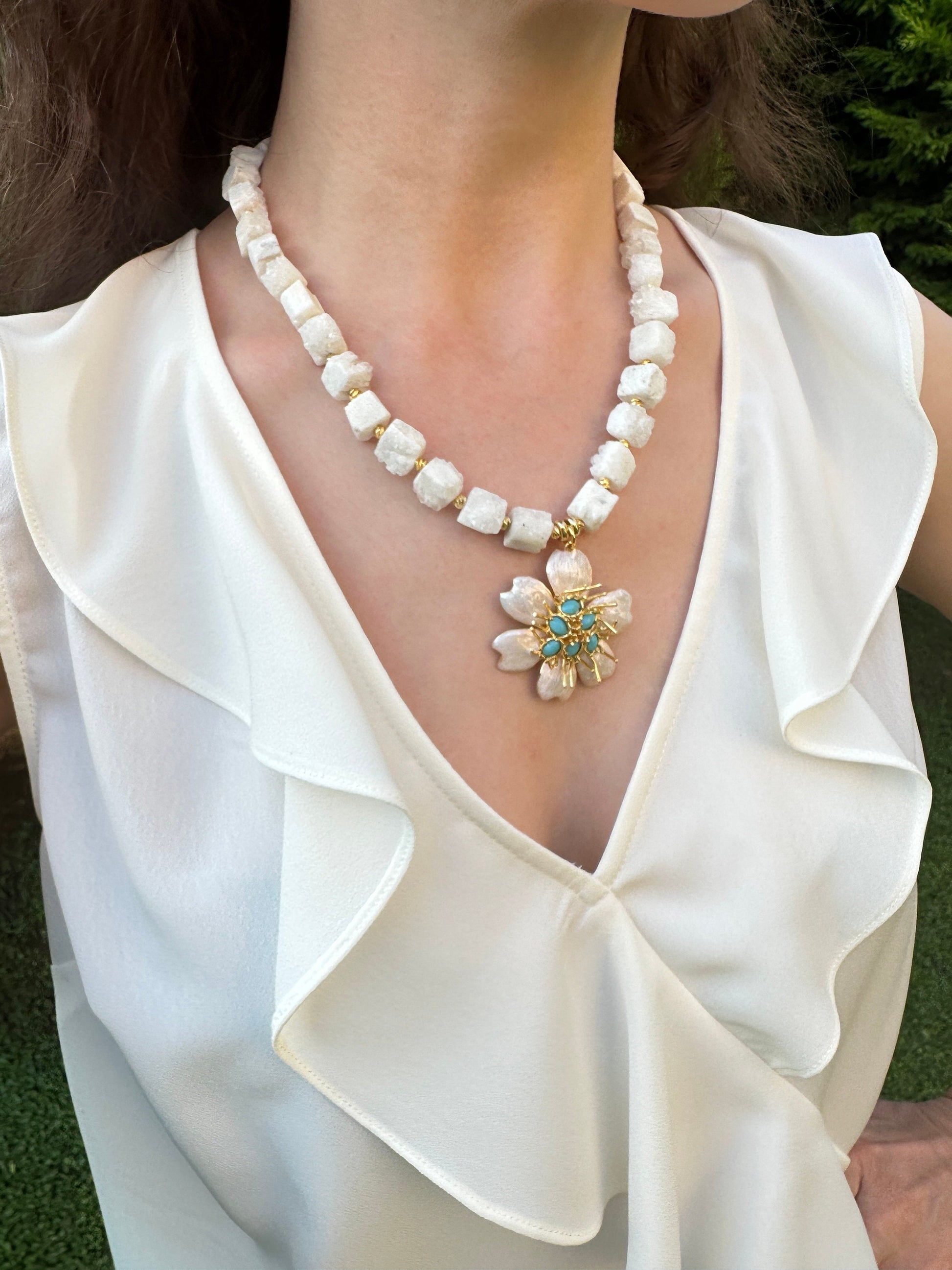 Druzy Agate Necklace, Flower Summer Jewelry Set, Handmade Statement Necklace, White Birthday Gift, Bridesmaid Jewelry
