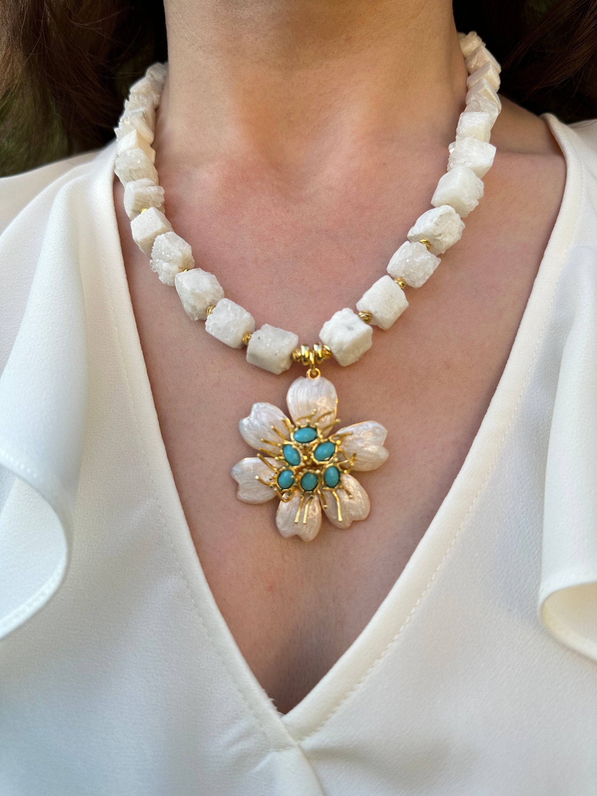 Druzy Agate Necklace, Flower Summer Jewelry Set, Handmade Statement Necklace, White Birthday Gift, Bridesmaid Jewelry